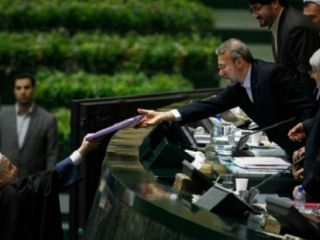 نمایندگان اقتصاددان مجلس: فرصت نیست بودجه سال آینده را تصویب کنیم