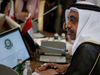 وزیر خارجه امارات 'مقدمات بلوغ دیپلماتیک را به ظریف یادآوری کرد'