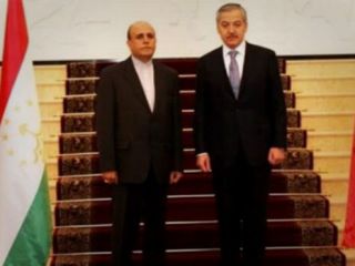 پیام ظریف به همتای تاجیکش برای 'رفع کدورت' بین تهران و دوشنبه