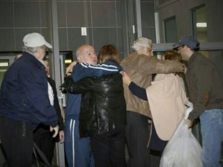 عکسهایی از ایرانی ها آزاد شده در آمریکا