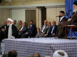 آیت‌الله خامنه ای: گفتم کسانی که نظام را قبول ندارند رأی بدهند، نه اینکه کسی که نظام را قبول ندارد بفرستند مجلس