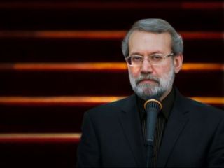 لاریجانی: عربستان توهمات خود را کنار بگذارد