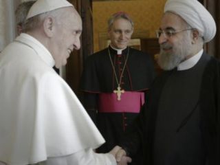 حسن روحانی با پاپ فرانسیس دیدار کرد
