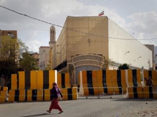 ایران: جنگنده‌های عربستان به سفارت ایران در یمن خسارت زده‌اند