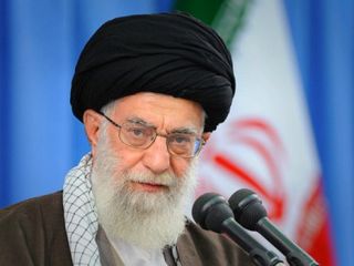 آیا آیت‌الله خامنه‌ای می‌تواند موضع متفاوتی نسبت به آمریکا در پیش بگیرد؟