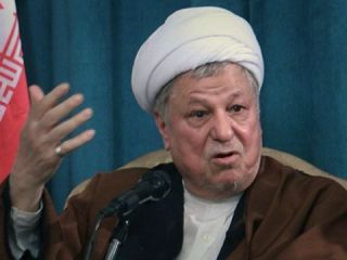 هاشمی: تصمیم‌گیران در پی حذف یک گروه و میدان دادن به گروه دیگر نباشند