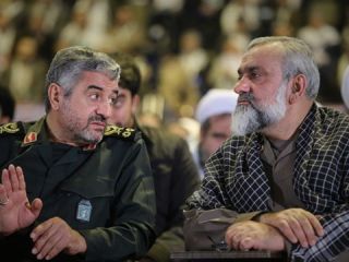 هجوم سرداران سپاه و بسیج برای فتح مجلس