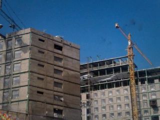 سپاه سرانجام به کاهش طبقات ساختمان عشرت‌آباد تن داد