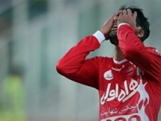 شب زنده داری ستاره پرسپولیس ۴۸ ساعت قبل از بازی با ذوب آهن