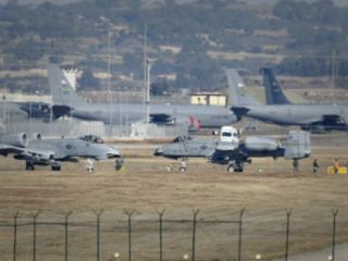 ترکیه از احتمال عملیات نظامی این کشور و عربستان در سوریه خبر داد