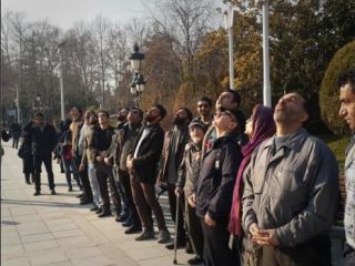 اعتراض در “پارک ملت” با فوت کردن به سوی ابرها + عکس