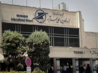 ایران به اتباع همه کشورها به جز ۹ کشور در فرودگاه ویزا می‌دهد