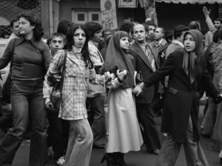 برگزیده روز از شبکه های اجتماعی :ما که در سایه خورشید معذب بودیم، چشم‌مان کور، سزاوار همین شب بودیم!