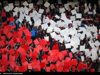 خانمی که برای پیراهن پرسپولیس ۶۰ میلیون پول داد