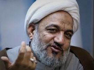 آقاتهرانی: به‌کسی چه ربطی دارد که گرین‌کارت دارم؟!