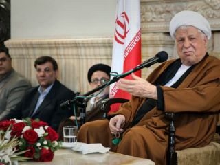 رفسنجانی: اتهام‌زنندگان می‌خواهند انتقام شکست از مردم را بگیرند