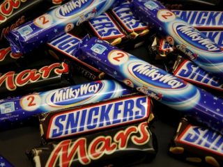 شکلات‌سازی مارس دستور جمع آوری محصولاتش در ۵۵ کشور را داد