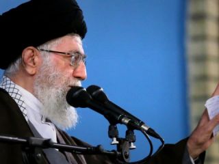 «دخالت، هراس و گل‌ به خودی خامنه‌ای»