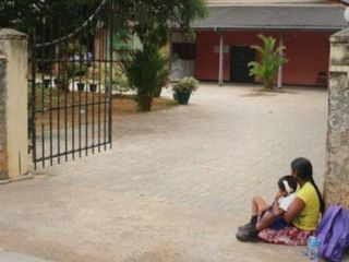 جلوگیری از ورود پسربچه‌ای به مدرسه در سری‌لانکا به دلیل شایعه ابتلا به ایدز