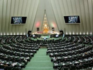 واکنش‌های توهین آمیز به ترکیب منتخبان مردم/ از شهر طلاق و اعتیاد تا وامداران زر و زور و تزویر