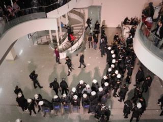 حمله پلیس ترکیه به دفتر روزنامه «زمان»