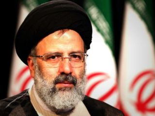 ابراهیم رئیسی به تولیت آستان قدس رضوی منصوب شد