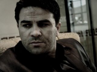 گفت و گو با خبرنگاری که جلوی چشمان خانواده کتکش زدند تا علیه فلانی مطلب ننویسد!