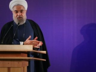 روحانی: بعضی می‌ترسند که برخی روزنامه‌ها که فحش‌نامه هستند را باز کنند