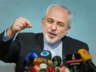 ظریف: سعودی ها می خواستند کمر ایران را بشکنند، اما کمر خودشان شکست