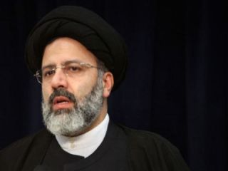 تولیت آستان قدس؛ انتخاب رئیسی چه پیامی دارد؟