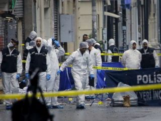 سفارت ایران در ترکیه به ایرانیان هشدار داد که از اماکن شلوغ دور بمانند