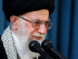 مخالفت صریح رهبر ایران با سیاست تنش‌زدایی با آمریکا