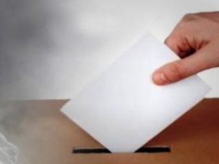 چرا در انتخابات مهندسی‌شده شرکت می‌کنند؟