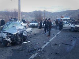 یک خانواده شش نفره در تصادف رانندگی در جنوب ایران جان باختند