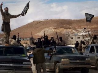 درگیری‌ میان جبهه النصره و داعش به درون خاک لبنان کشیده شد