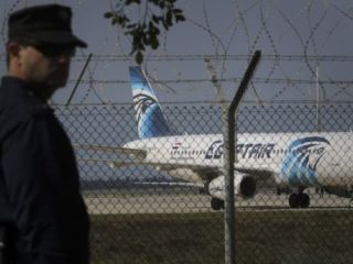 هواپیماربایی در آسمان مصر: هواپیماربا مصری و استاد دانشگاه است