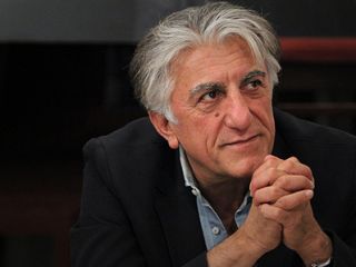 خاطره رضا کیانیان از شایعه ازدواج با گوگوش