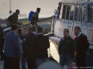 نخستین گروه از پناهجویان از یونان به ترکیه بازگردانده شدند.