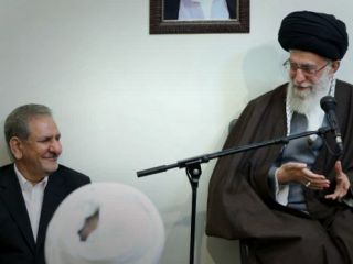 تأکید رهبر ایران بر نقش معاون اول رئیس جمهور در اجرای اقتصاد مقاومتی