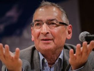 زیبا کلام:احمدی نژاد قطعا تایید صلاحیت می‌شود