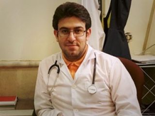 پزشک مشهور پیدا شد؛‌ از پرداخت پول نسخه تا تجویز صدای شجریان