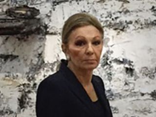 فرح پهلوی: خیلی از هنرمندان می گویند من ملکه هنر آن ها هستم