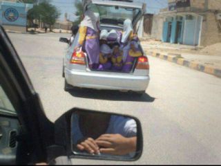 ماجرای عکس سرویس عجیب دانش آموزان دختر!