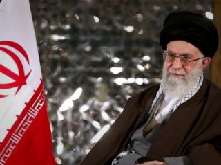خامنه‌ای: دولتی فاسد حزب‌الله را محکوم می‌کند؛ به درک