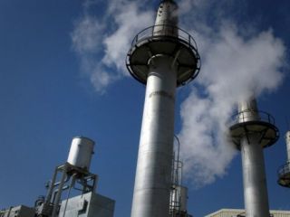 آمریکا و ایران 'قرارداد خرید ۳۲ تن آب سنگین' را امضا می‌کنند