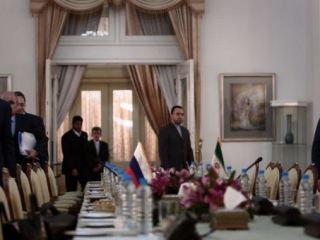 روسیه در حال «بررسی امکان خرید» آب سنگین از ایران است