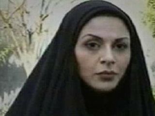 مادر آفرین چیت‌ساز: دخترم را در بازجویی کتک زده‌اند