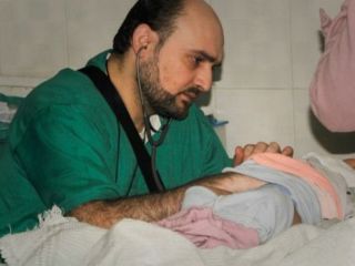 دکتر معاذ دیگر کودکان حلب را درمان نمی‌کند