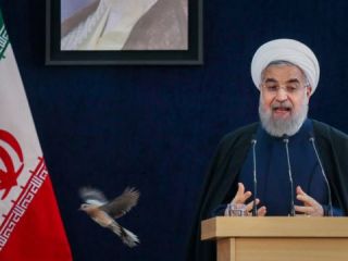 روحانی: ممیزی کتاب باید به انجمن نویسندگان و ناشران واگذار شود