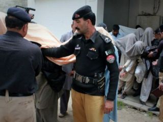 ریش‌سفیدان یک جرگه محلی در پاکستان 'دستور قتل دختری' را داده‌اند